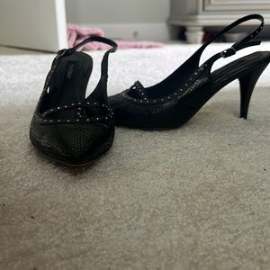 Used White House black market high heels